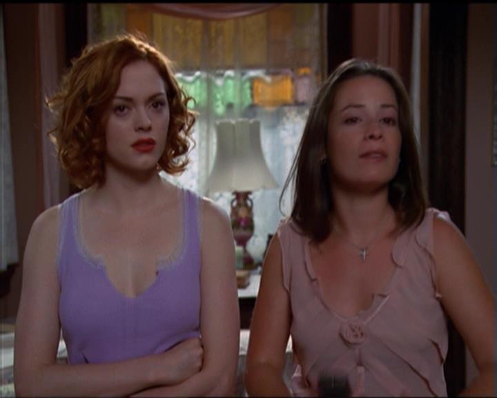 Charmed-Online_dot_net-5x01-2AWitchTail1534.jpg