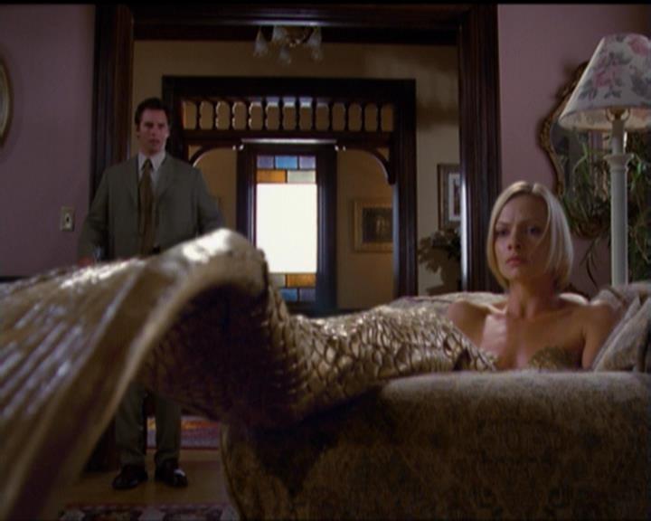 Charmed-Online_dot_net-5x01-2AWitchTail1563.jpg