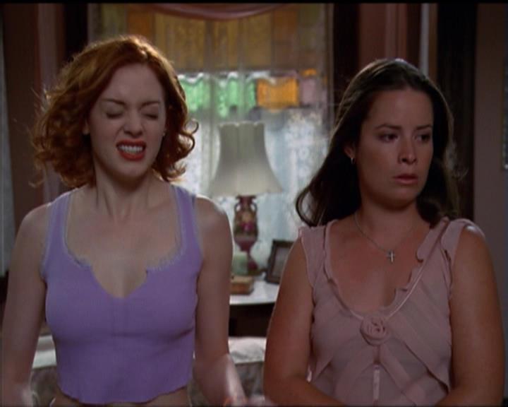 Charmed-Online_dot_net-5x01-2AWitchTail1582.jpg