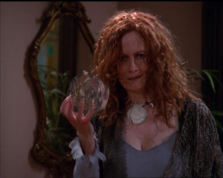 Charmed-Online_dot_net-5x01-2AWitchTail1593.jpg