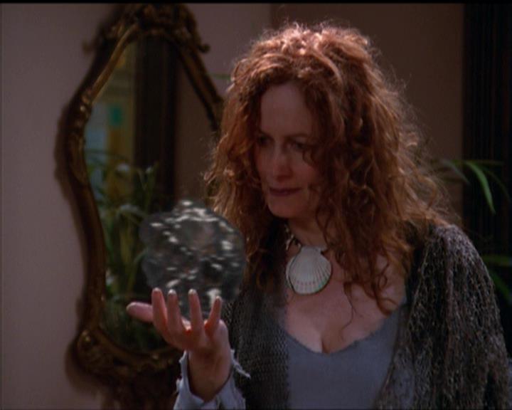 Charmed-Online_dot_net-5x01-2AWitchTail1598.jpg