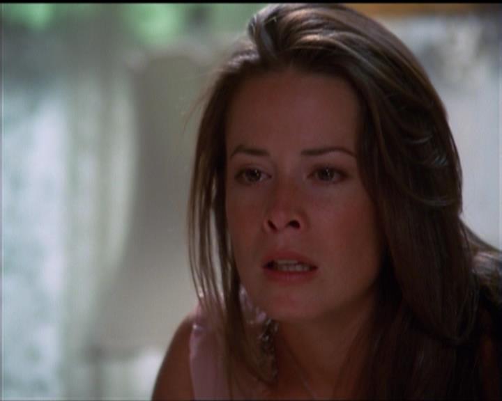 Charmed-Online_dot_net-5x01-2AWitchTail1626.jpg