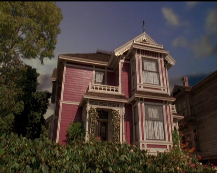 Charmed-Online_dot_net-5x01-2AWitchTail1635.jpg
