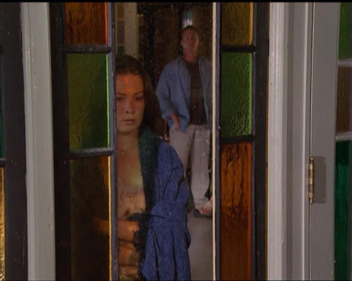 Charmed-Online_dot_net-5x01-2AWitchTail1636.jpg Charmed-Online_dot_net-5x01-2AWitchTail1636.jpg