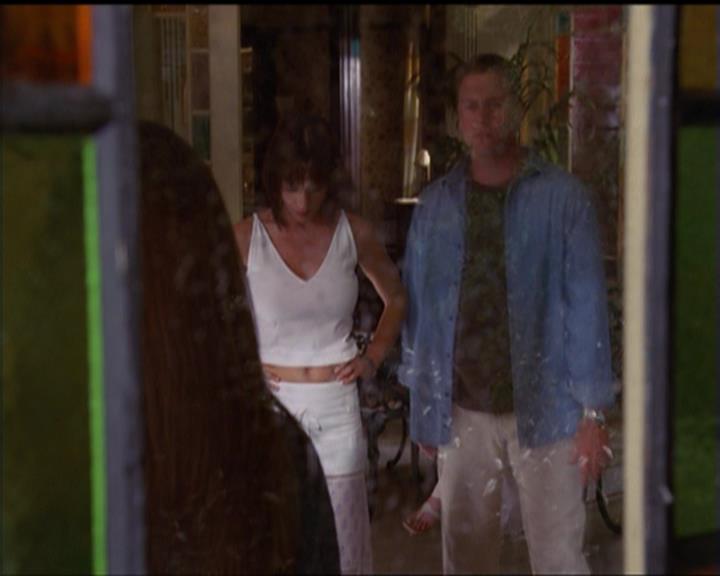 Charmed-Online_dot_net-5x01-2AWitchTail1657.jpg