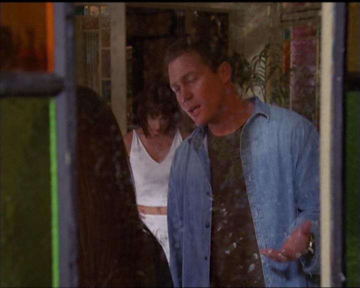 Charmed-Online_dot_net-5x01-2AWitchTail1659.jpg Charmed-Online_dot_net-5x01-2AWitchTail1659.jpg