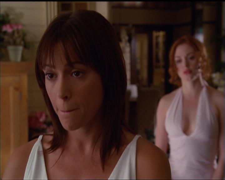 Charmed-Online_dot_net-5x01-2AWitchTail1738.jpg
