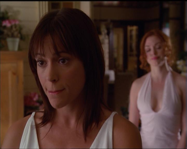 Charmed-Online_dot_net-5x01-2AWitchTail1739.jpg Charmed-Online_dot_net-5x01-2AWitchTail1739.jpg