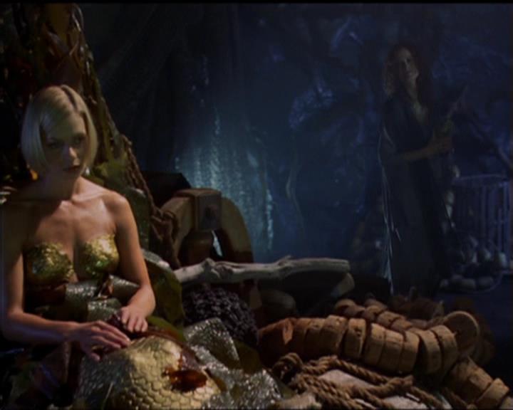 Charmed-Online_dot_net-5x01-2AWitchTail1754.jpg Charmed-Online_dot_net-5x01-2AWitchTail1754.jpg