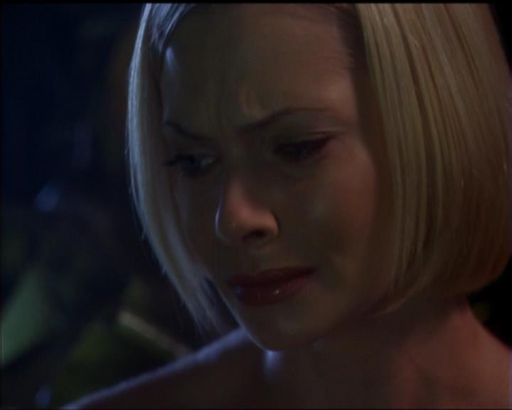 Charmed-Online_dot_net-5x01-2AWitchTail1776.jpg Charmed-Online_dot_net-5x01-2AWitchTail1776.jpg