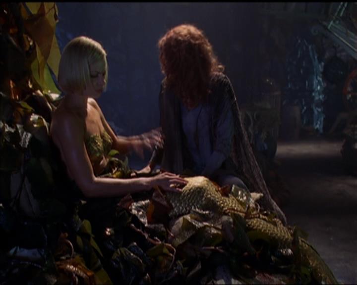 Charmed-Online_dot_net-5x01-2AWitchTail1783.jpg Charmed-Online_dot_net-5x01-2AWitchTail1783.jpg