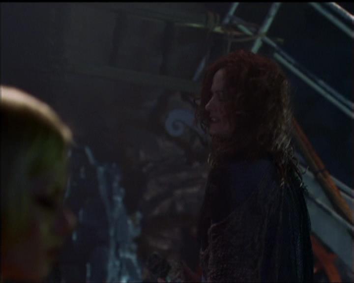 Charmed-Online_dot_net-5x01-2AWitchTail1793.jpg Charmed-Online_dot_net-5x01-2AWitchTail1793.jpg