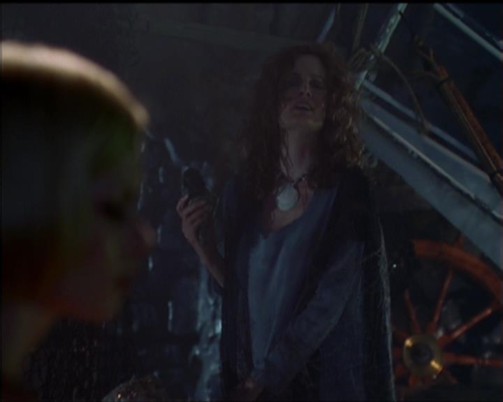 Charmed-Online_dot_net-5x01-2AWitchTail1796.jpg Charmed-Online_dot_net-5x01-2AWitchTail1796.jpg