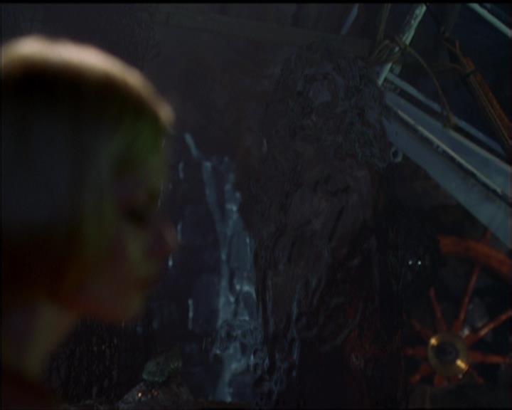 Charmed-Online_dot_net-5x01-2AWitchTail1801.jpg Charmed-Online_dot_net-5x01-2AWitchTail1801.jpg