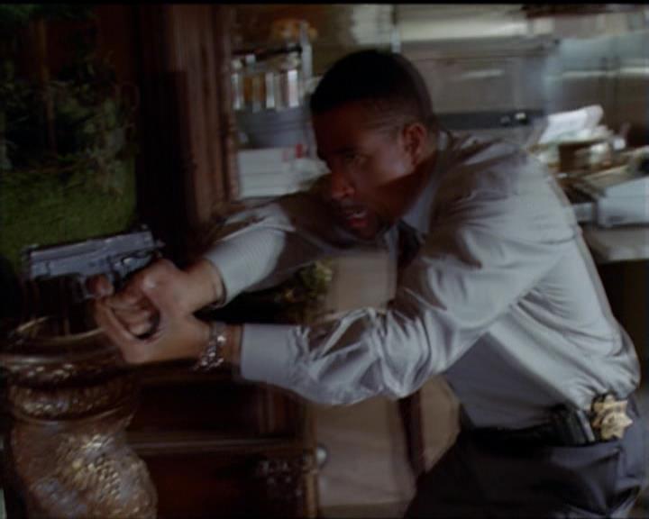 Charmed-Online_dot_net-5x01-2AWitchTail1826.jpg Charmed-Online_dot_net-5x01-2AWitchTail1826.jpg