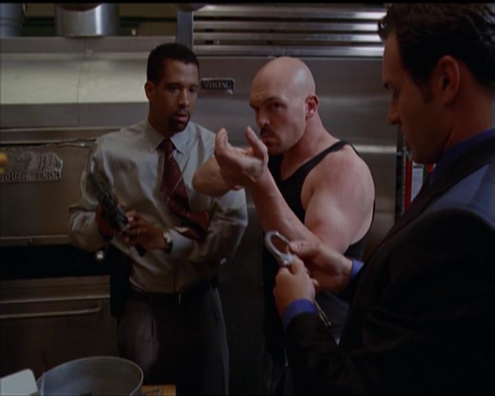 Charmed-Online_dot_net-5x01-2AWitchTail1871.jpg Charmed-Online_dot_net-5x01-2AWitchTail1871.jpg