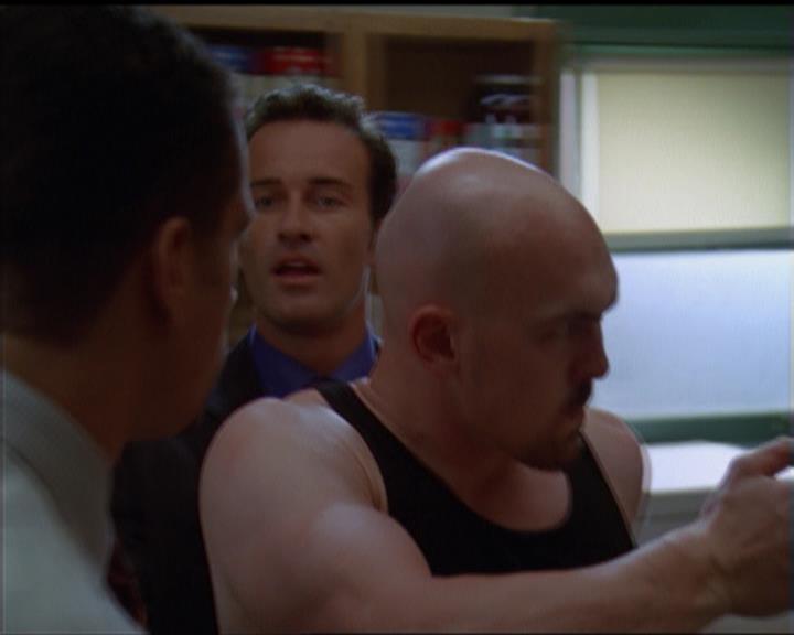 Charmed-Online_dot_net-5x01-2AWitchTail1875.jpg Charmed-Online_dot_net-5x01-2AWitchTail1875.jpg