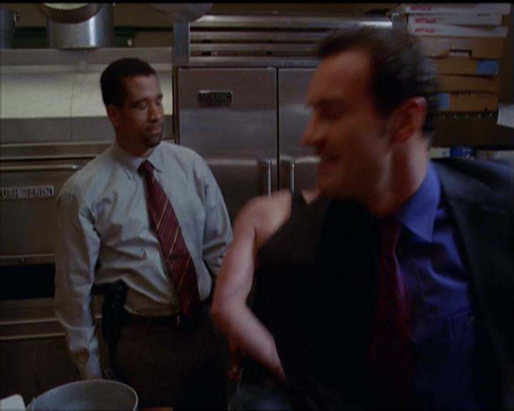 Charmed-Online_dot_net-5x01-2AWitchTail1885.jpg Charmed-Online_dot_net-5x01-2AWitchTail1885.jpg