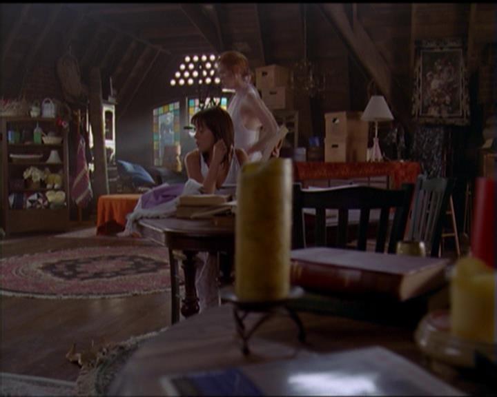 Charmed-Online_dot_net-5x01-2AWitchTail1909.jpg