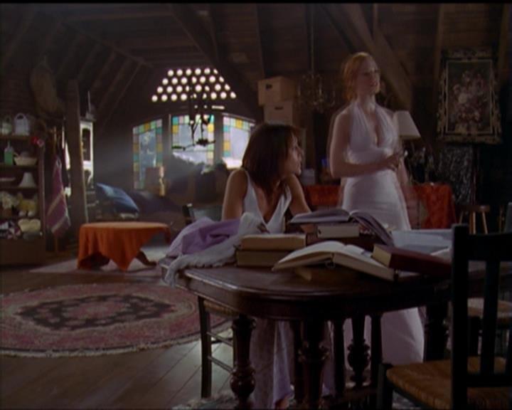 Charmed-Online_dot_net-5x01-2AWitchTail1919.jpg