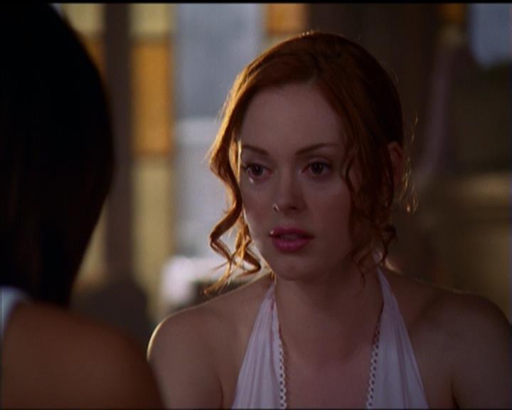 Charmed-Online_dot_net-5x01-2AWitchTail2001.jpg
