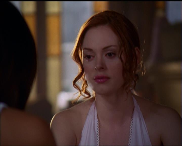 Charmed-Online_dot_net-5x01-2AWitchTail2002.jpg Charmed-Online_dot_net-5x01-2AWitchTail2002.jpg