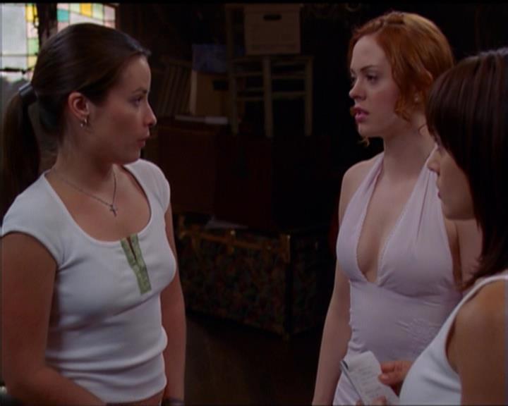 Charmed-Online_dot_net-5x01-2AWitchTail2031.jpg