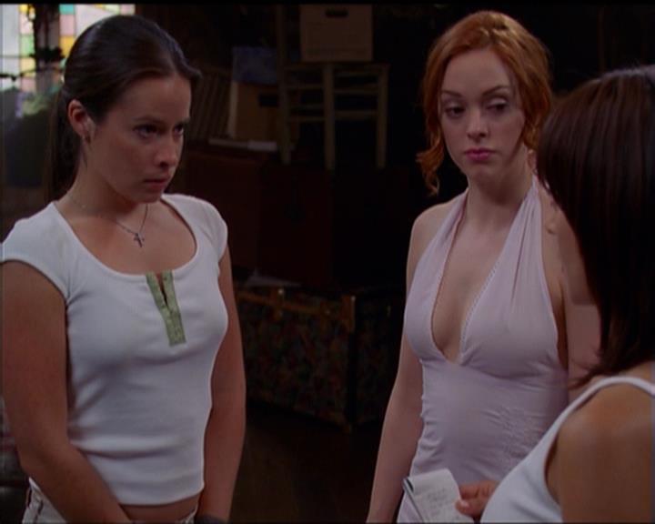 Charmed-Online_dot_net-5x01-2AWitchTail2035.jpg