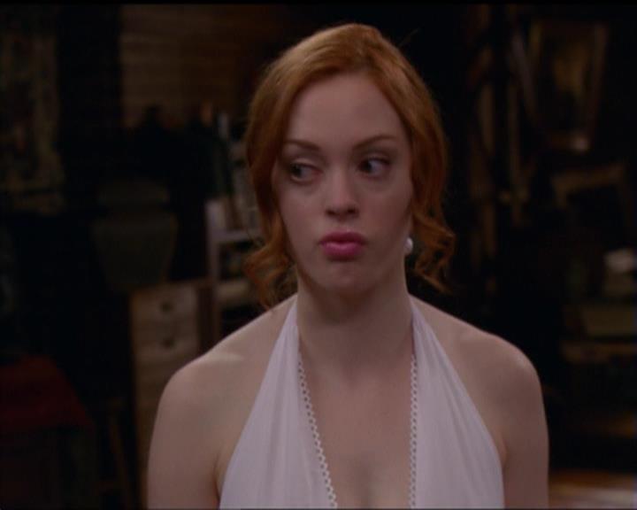 Charmed-Online_dot_net-5x01-2AWitchTail2058.jpg Charmed-Online_dot_net-5x01-2AWitchTail2058.jpg
