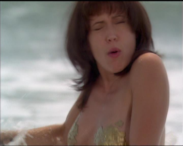 Charmed-Online_dot_net-5x01-2AWitchTail2092.jpg Charmed-Online_dot_net-5x01-2AWitchTail2092.jpg