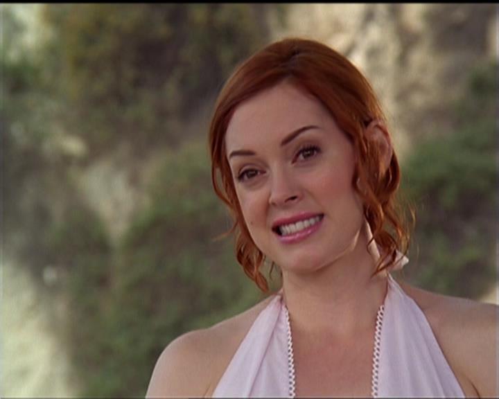 Charmed-Online_dot_net-5x01-2AWitchTail2117.jpg