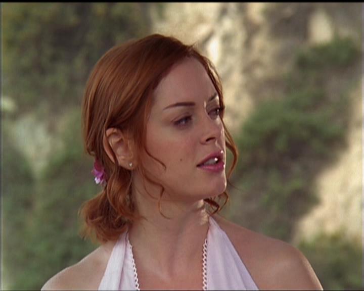 Charmed-Online_dot_net-5x01-2AWitchTail2177.jpg