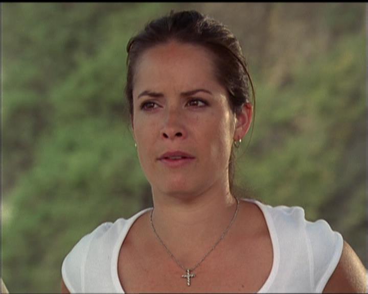 Charmed-Online_dot_net-5x01-2AWitchTail2188.jpg