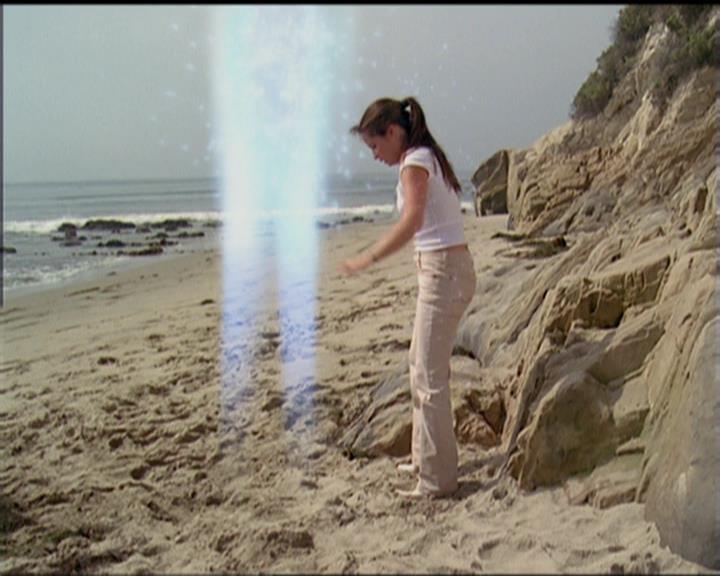 Charmed-Online_dot_net-5x01-2AWitchTail2257.jpg