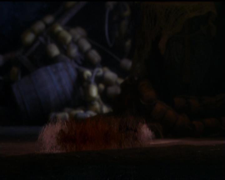 Charmed-Online_dot_net-5x01-2AWitchTail2314.jpg Charmed-Online_dot_net-5x01-2AWitchTail2314.jpg