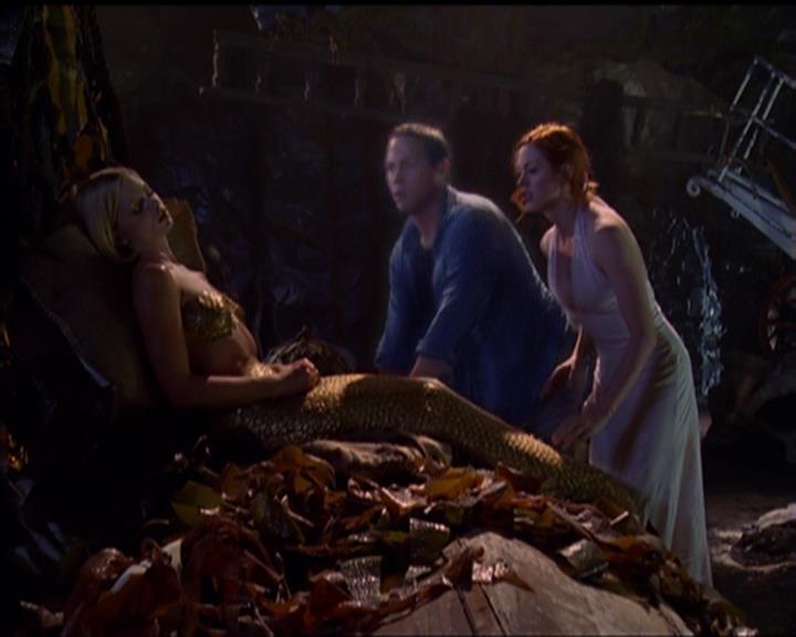 Charmed-Online_dot_net-5x01-2AWitchTail2334.jpg