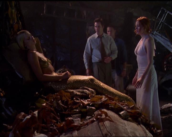 Charmed-Online_dot_net-5x01-2AWitchTail2360.jpg