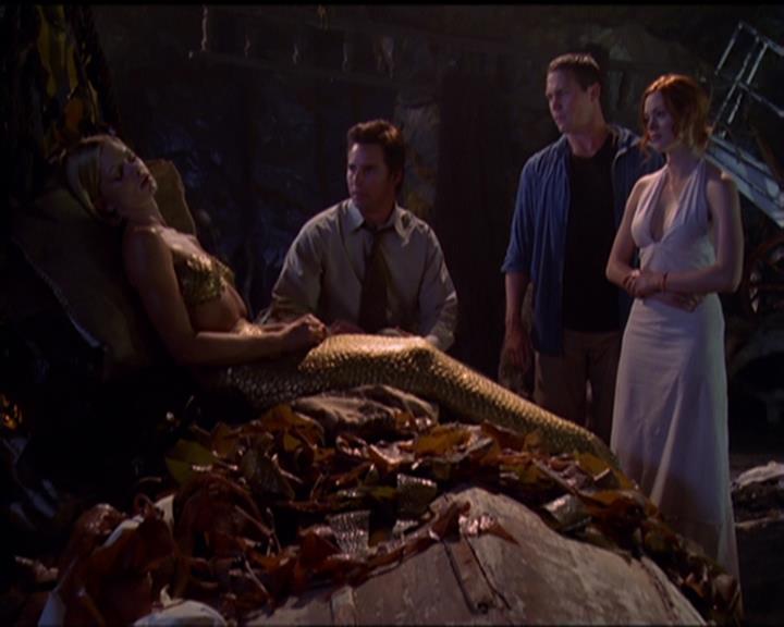 Charmed-Online_dot_net-5x01-2AWitchTail2387.jpg