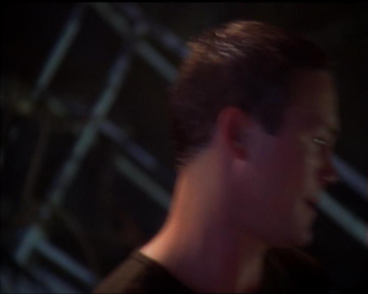 Charmed-Online_dot_net-5x01-2AWitchTail2456.jpg Charmed-Online_dot_net-5x01-2AWitchTail2456.jpg