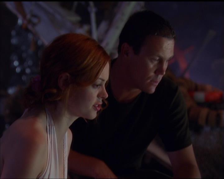 Charmed-Online_dot_net-5x01-2AWitchTail2462.jpg Charmed-Online_dot_net-5x01-2AWitchTail2462.jpg