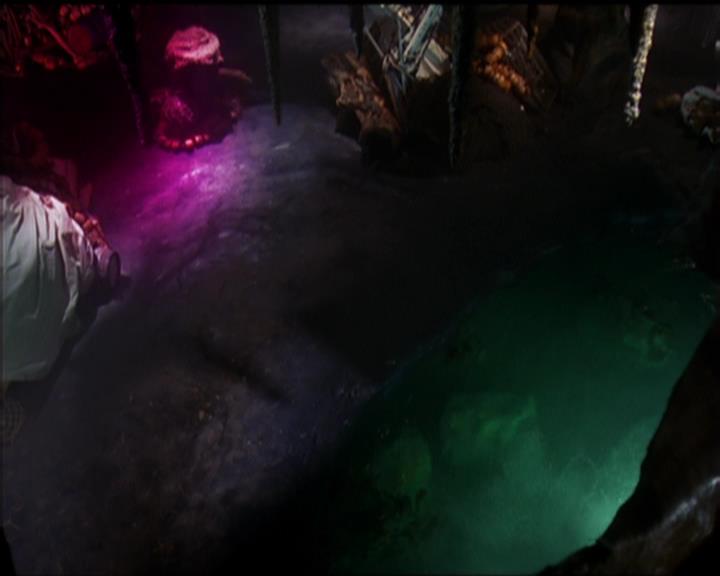 Charmed-Online_dot_net-5x02AWitchsTailPart2-0146.jpg Charmed-Online_dot_net-5x02AWitchsTailPart2-0146.jpg