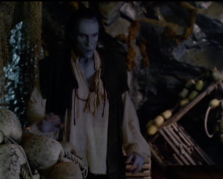 Charmed-Online_dot_net-5x02AWitchsTailPart2-0173.jpg Charmed-Online_dot_net-5x02AWitchsTailPart2-0173.jpg