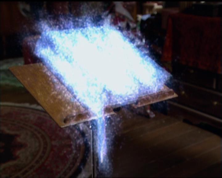 Charmed-Online_dot_net-5x02AWitchsTailPart2-0857.jpg