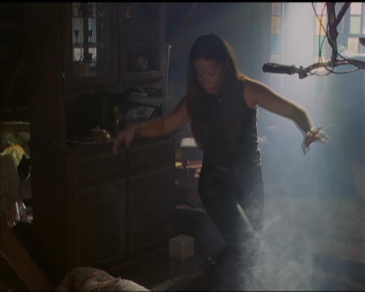 Charmed-Online_dot_net-5x02AWitchsTailPart2-1131.jpg