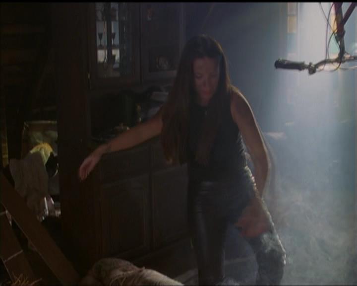 Charmed-Online_dot_net-5x02AWitchsTailPart2-1132.jpg