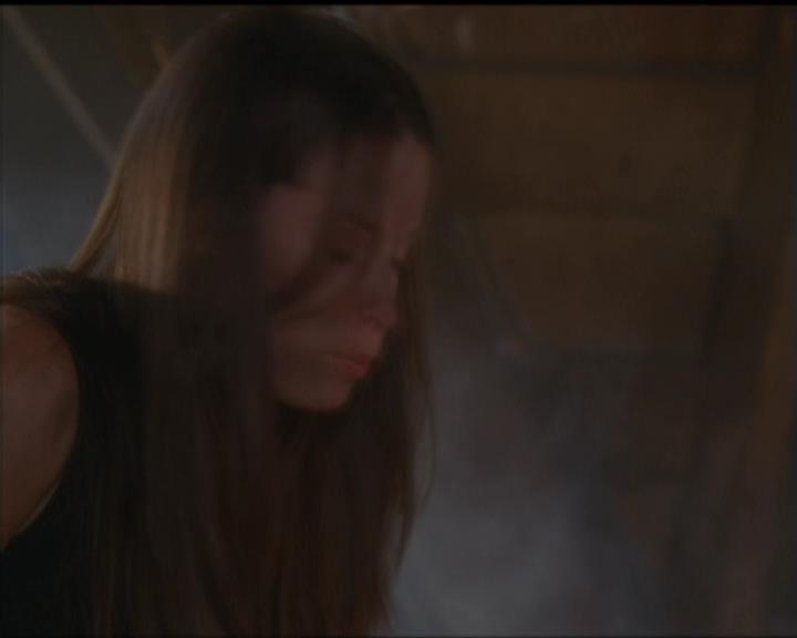 Charmed-Online_dot_net-5x02AWitchsTailPart2-1156.jpg