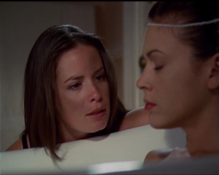 Charmed-Online_dot_net-5x02AWitchsTailPart2-1242.jpg
