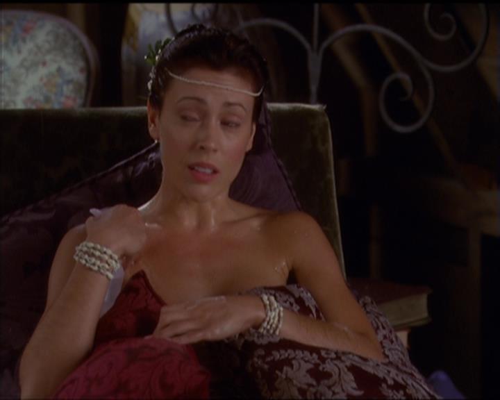 Charmed-Online_dot_net-5x02AWitchsTailPart2-1483.jpg
