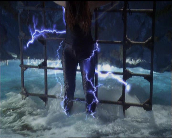 Charmed-Online_dot_net-5x02AWitchsTailPart2-1797.jpg Charmed-Online_dot_net-5x02AWitchsTailPart2-1797.jpg