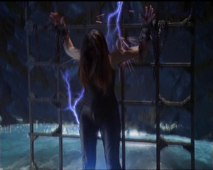 Charmed-Online_dot_net-5x02AWitchsTailPart2-1802.jpg Charmed-Online_dot_net-5x02AWitchsTailPart2-1802.jpg